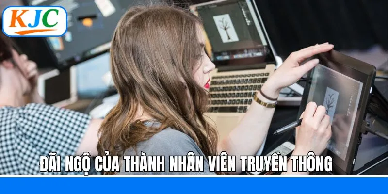 Tìm hiểu mức lương và đãi ngộ của nhân viên social media Tìm hiểu mức lương và đãi ngộ của nhân viên social media